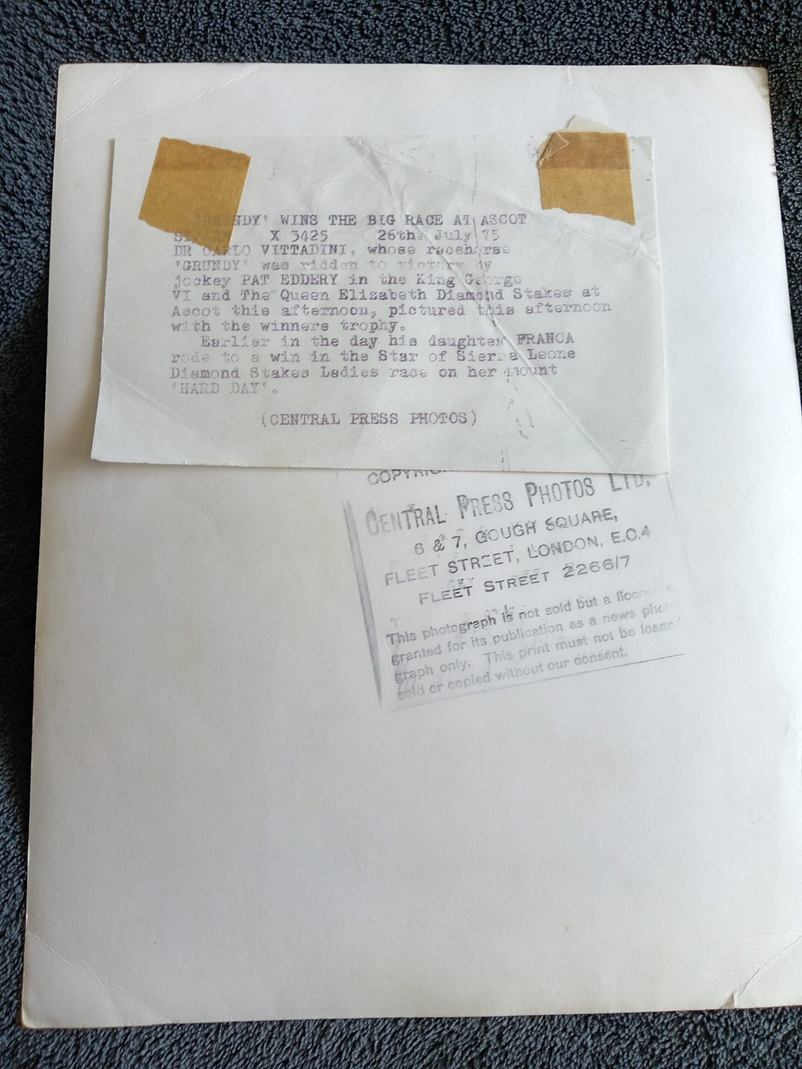 Dr Carlo Vittadini Photo Owner of Grundy 26th July 1975 Horse Racing Photograph - Image 3